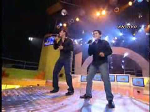 Jorge Augusto y Jonathan - Pienso En Ti