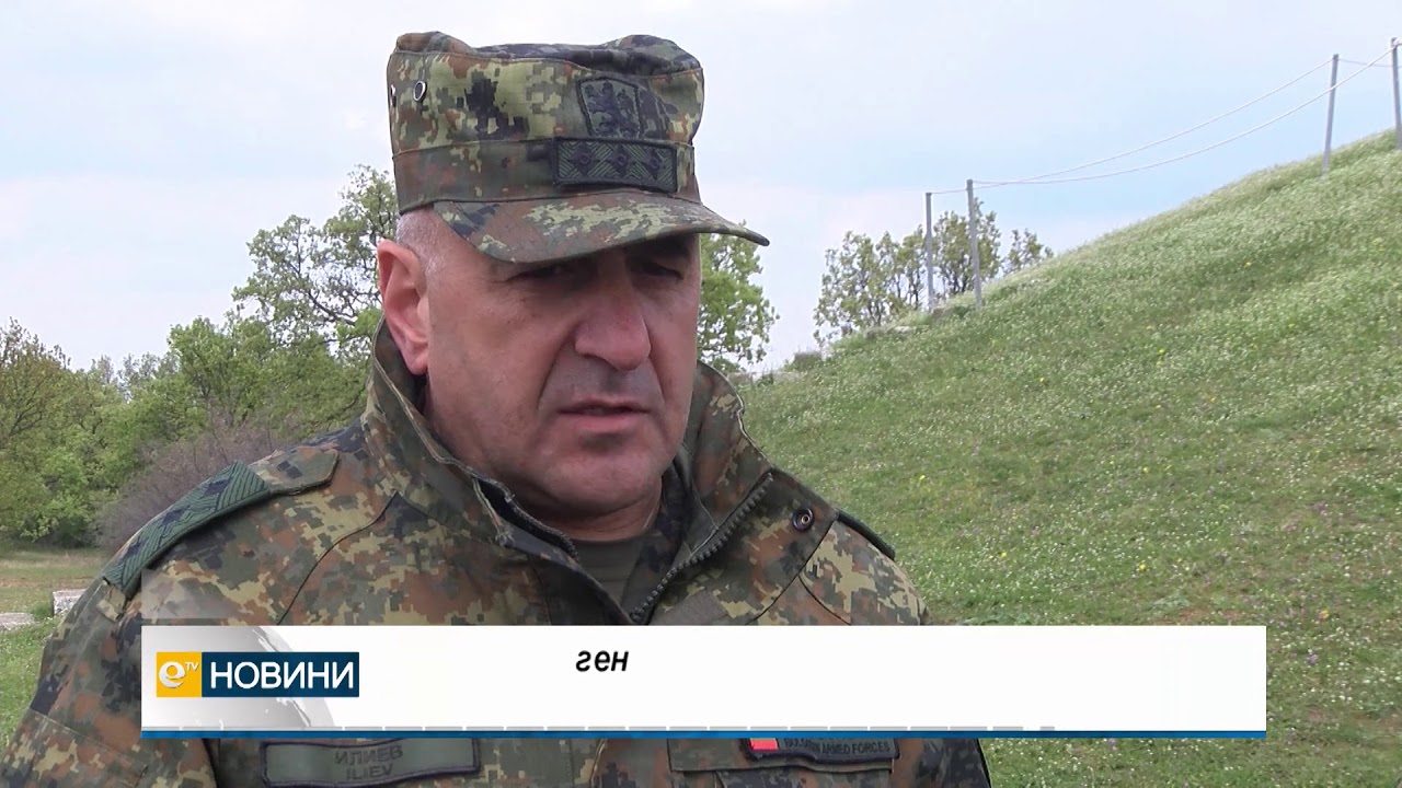 Военните с демонстрация на учебен полигон Корен 
