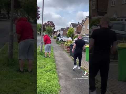 The Dangers Of A Flexi Lead For Your Dog