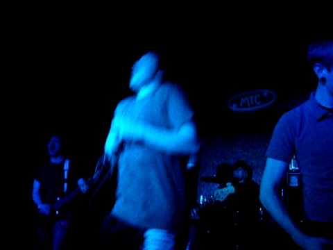 Azriel - Seasick live @MTC Köln