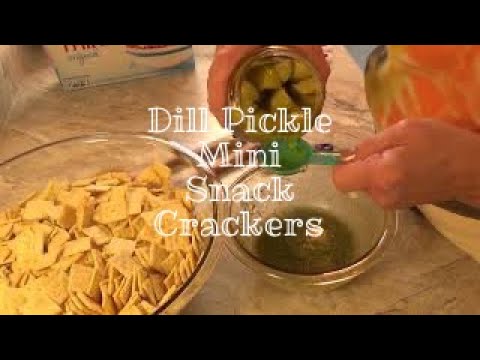 Dill Pickle Mini Snacking Crackers