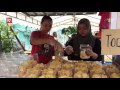 Chinese ngaku snack a hit with Malays during CNY