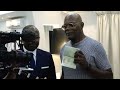 Samuel Jackson reçoit un passeport gabonais, pays de ses ancêtres | AFP News