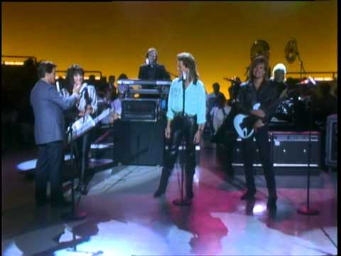 Dick Clark Interviews Device - American Bandstand 1986
