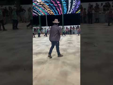 Quadrilha mexe menina na apresentação da escola do município em Serra Grande pb