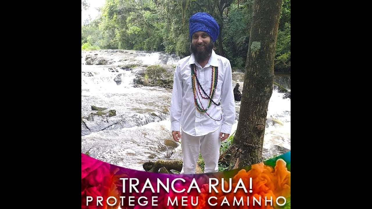 COMO UMA PESSOA QUE FOI VITIMA DE AMARRAÇÃO AMOROSA SE COMPORTA