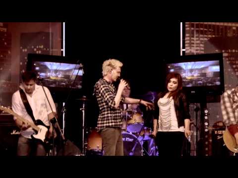 Zero Procent i Patrycja Malinowska - Bo w nas siła (Famka 2011)