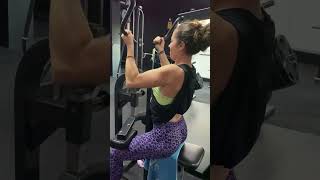 Jalón supino en máquina