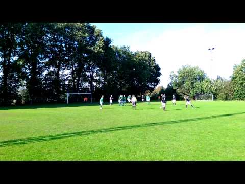 Brok scoort de 1-1 tegen EGVV!