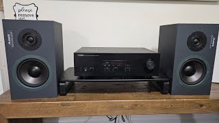 Wow Super Deep Bass! Alesis Monitor One Yamaha RS201 HiFi Audio System