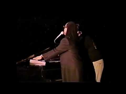 Please Enjoy The Time Stevie Wonder's Keyboard Broke And He Proceeded To Improvise A Song About It