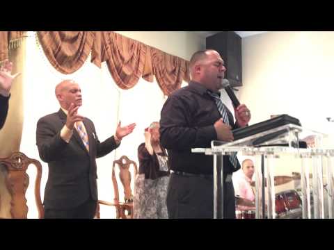 "Merecedor de Alabanzas" - Tobías Rosa