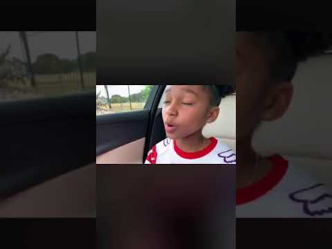 Zenci kızdan müthiş rap performansı