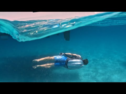 Хотели бы летать под водой?