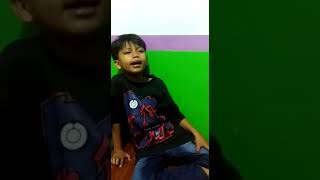 Download lagu STORY WA#viral( tau tau di nyanyiin anak kecil#viral(cover gitar akustik) mp3