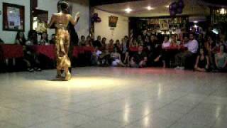 Mala Suerte en PRAKTIKA8 por Bruno Tombari y Mariángeles Caamaño