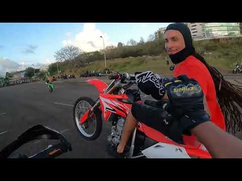 CONNEXION MADA WHEELIE BOYZ ft GARAGE CLANG : UN DIMANCHE BIKELIFE EN MARTINIQUE