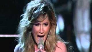 Jennifer Nettles &amp; Rihanna - California King Bed - Live at the 46th ACM Awards 2011