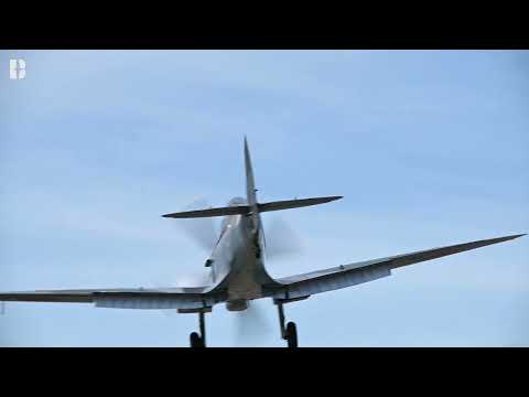 Supermarine Spitfire MkVIII 2 seater Slo-mo G-AIDN