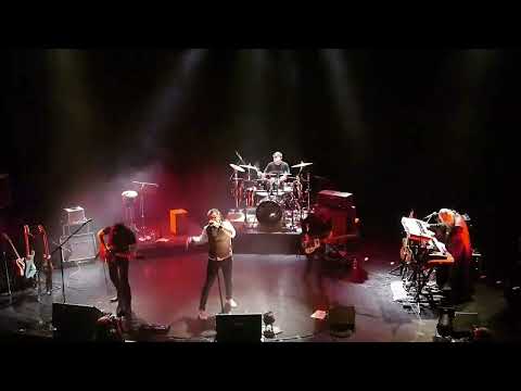 Dernier concert de Gens de la Lune.