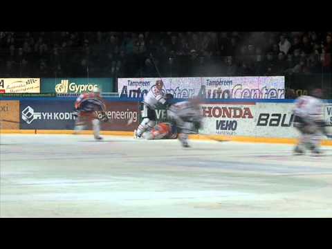 Erkki Rajamäki jyrää Jukka Peltolan - Tappara-HIFK 13.03.2012