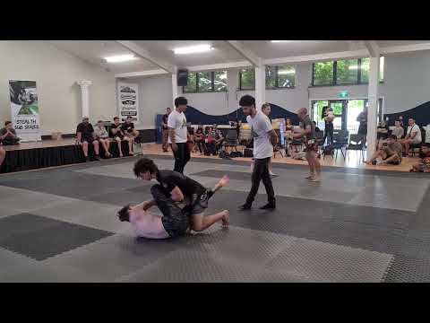 Anton vs Joshua Montague, HuttziIlians