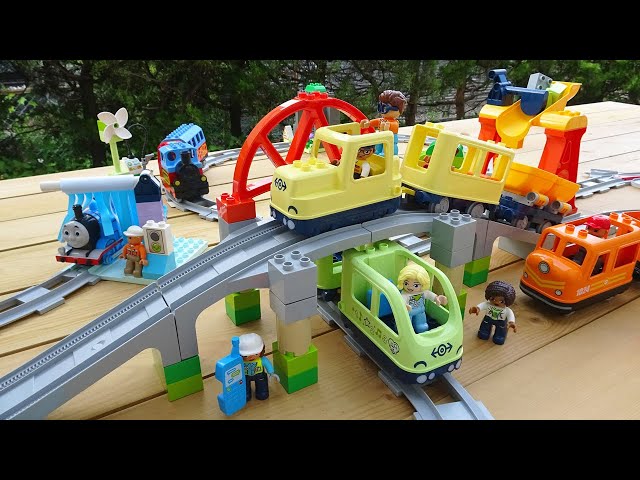 Vídeo relacionado con LEGO Duplo Mi Ciudad Set de Expansión: Puente y Vías Ferroviarias - Set Educativo con Trenes de Juguete - 8 Vías, Puente, Barrera y Ladrillo de Acción - Regalo para Niños y Niñas de 2+ Años 10426