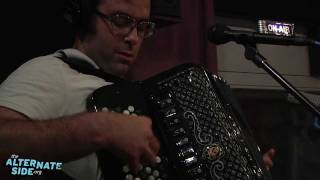 Beirut - &quot;Santa Fe&quot; (Live at WFUV)