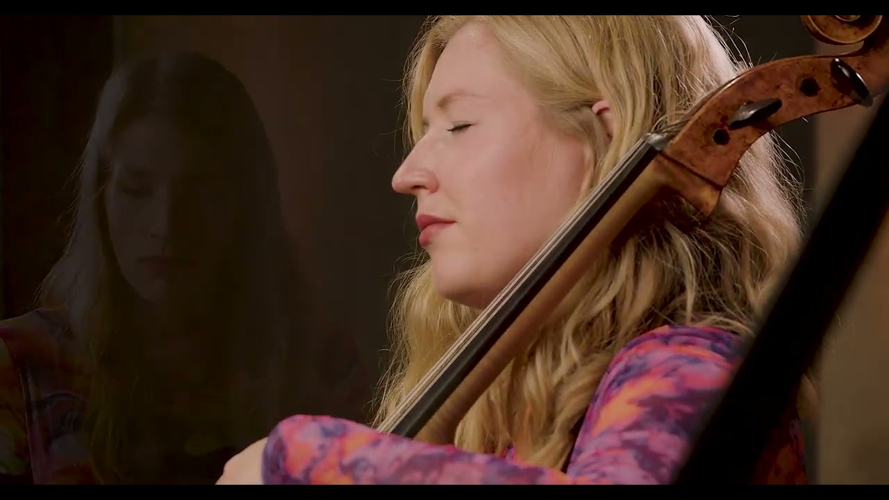 Anouchka & Katharina Hack: Bartók - Romanian Folk Dances