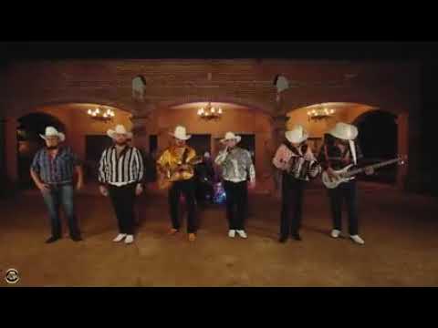 La Gente De Barrera Ft Austeros De Durango [Video Oficial]