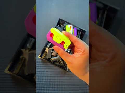 Gravity Cub Jumping Small Radish Knife