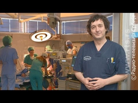 Profesionalci: Dr Dragan Savić - neurohirurg