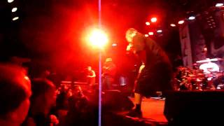 Suicidal Tendencies &#39;We are a family&#39; live at the Elysée Montmartre, Paris, France 18/03/10