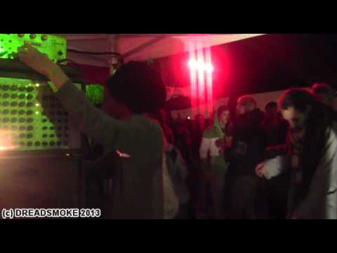 JAHMBASSADOR HI-FI SOUNDSYSTEM @ reggae bus #3 - dub set mi free pt14 \13-9-2013