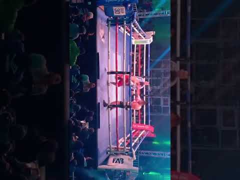 pelea de CESAR VELEZ VS ROBERTO MORENO EN EL ESTADO JOSE MARIA GATICA