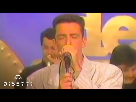 Pupy Santiago - El Amor Me Lo Compras A Mí | Salsa Romántica (En Vivo)