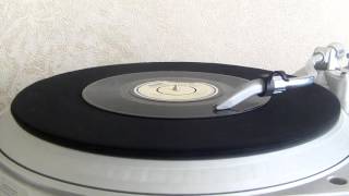 The Undertones - Julie Ocean (Ardeck 1981).
