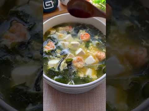 Cách làm canh rong biển tôm đậu hũ thơm ngon, tốt cho sức khỏe