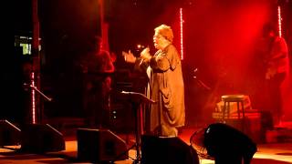 Vassilikos & Dimitra Galani - Mackie Messer & Συρτάρια (Veakeio 2011)