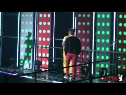 [Fan cam]141025 MBC Korea MusicWave 2PM Hands up+10分满分+ending_Nichkhun focus