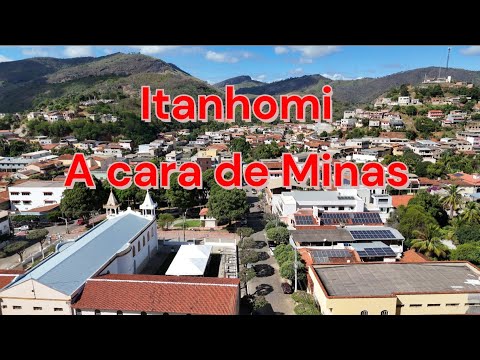 Imagens aéreas de Itanhomi, no coração do Vale do Rio Doce, a cara de Minas Gerais. Voo panorâmico.