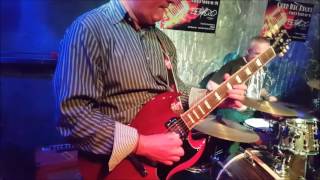 ROCK & TRÍO - Un caballo llamado muerte. (Miguel Ríos)