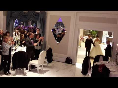 Gli Sposi entrano Ballando - Ingresso Matrimonio Plaza Vasto - Francesco Barattucci Showman