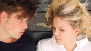 Waiting for you by the bridge - Robin Dowling