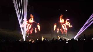 Jay-Z &amp; Kanye West - Niggas In Paris Watch The Throne Tour Seattle