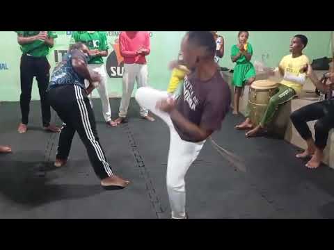 Contramestre Carlos de Itagi-Bahia e o Instrutor Gildan 