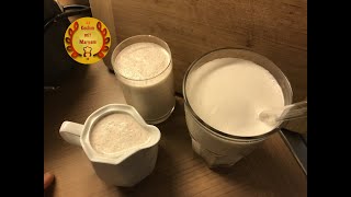 Rohvegane gesunde Milch aus Cashews, Kokos, Hafer und Mandeln