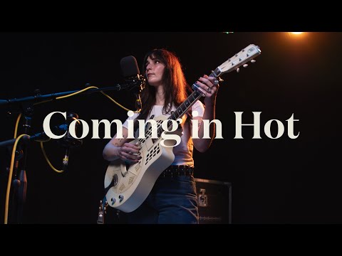 Cristina Vane - "Coming in Hot" | Recorded live at MM Studios