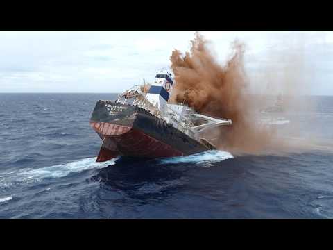 Shipwreck Disaster in Brazil | The Final Moments of a 300,000 DWT Iron Ore Carrier, long version HD 
