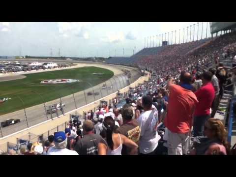 Start of the NNS 2013 STP 300 at Chicagoland